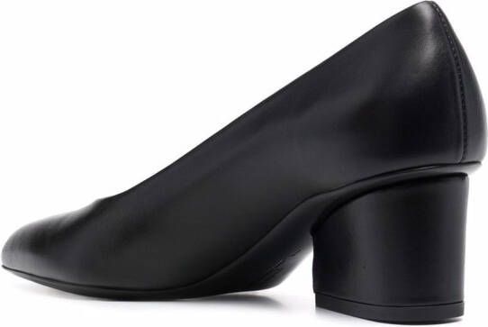 Ferragamo Pumps met ronde neus Zwart