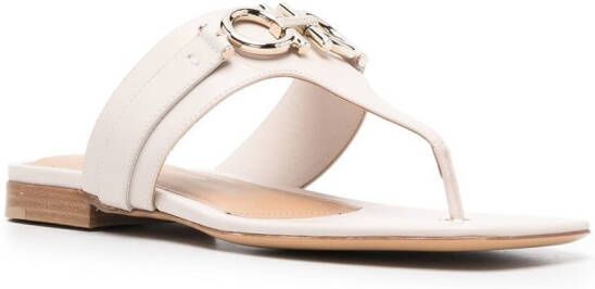 Ferragamo Rikis sandalen met neus Beige
