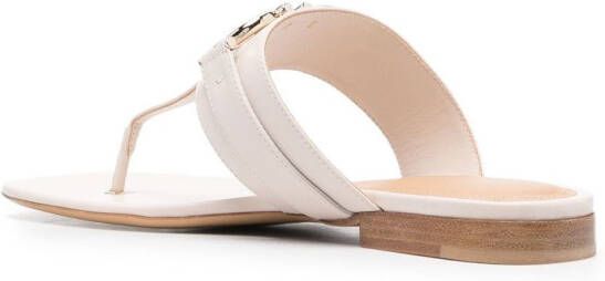 Ferragamo Rikis sandalen met neus Beige