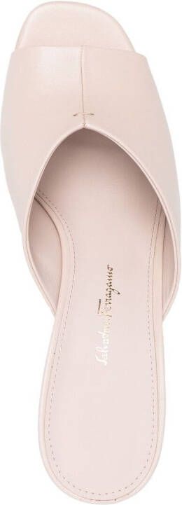 Ferragamo Sandalen met open neus Beige