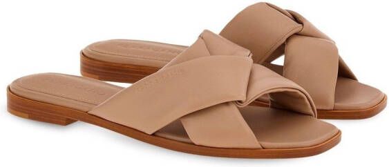 Ferragamo Slippers met geknoopt detail Beige