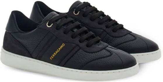 Ferragamo Sneakers met logoprint Zwart