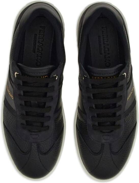 Ferragamo Sneakers met logoprint Zwart