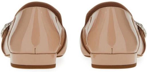 Ferragamo Vara loafers van lakleer Beige