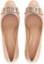 Ferragamo Vara pumps met ketting Beige - Thumbnail 4