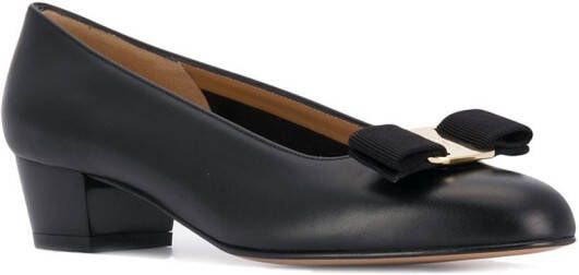 Ferragamo Vara pumps met strik Zwart