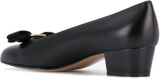 Ferragamo Vara pumps met strik Zwart