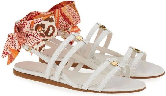 Ferragamo Vara sandalen met veters Wit