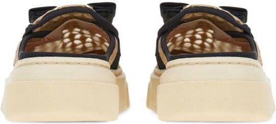 Ferragamo Vara sneakers met strik Beige