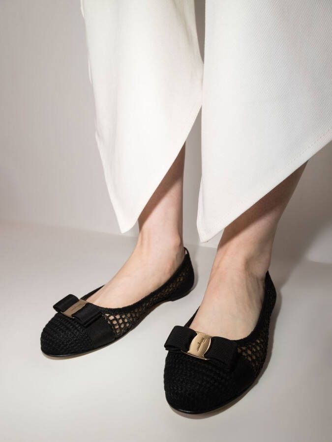 Ferragamo Varina ballerina's verfraaid met strik Zwart