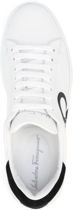Ferragamo Vetersneakers met logo Wit
