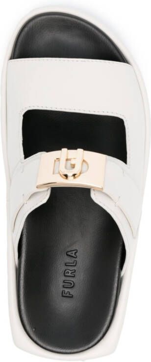 Furla Slippers met logoplakkaat Beige