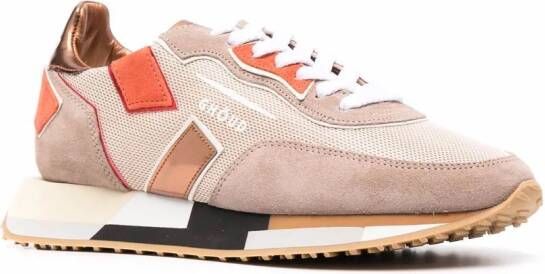 GHŌUD Rush Low sneakers met vlakken Beige