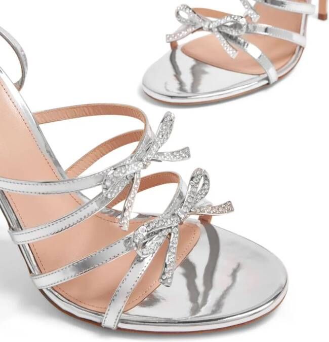 Giambattista Valli Love Bow metallic sandalen Zilver