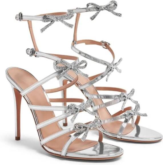 Giambattista Valli Love Bow metallic sandalen Zilver