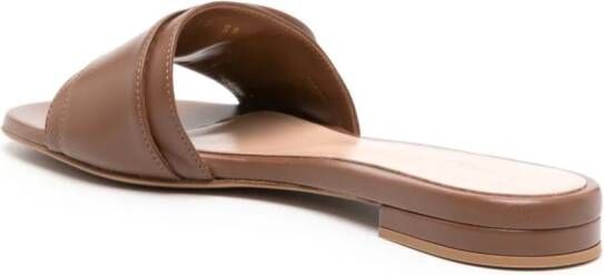 Gianvito Rossi Slippers met gesp Bruin