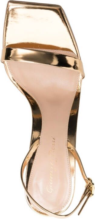 Gianvito Rossi Geknoopte sandalen Goud