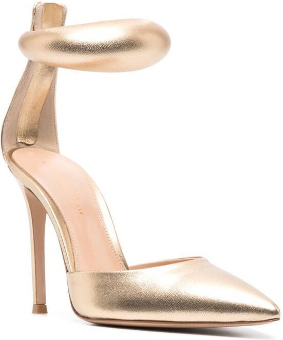 Gianvito Rossi Pumps met hoge hak Beige