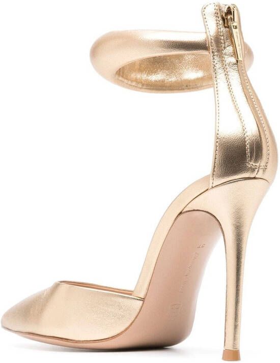 Gianvito Rossi Pumps met hoge hak Beige