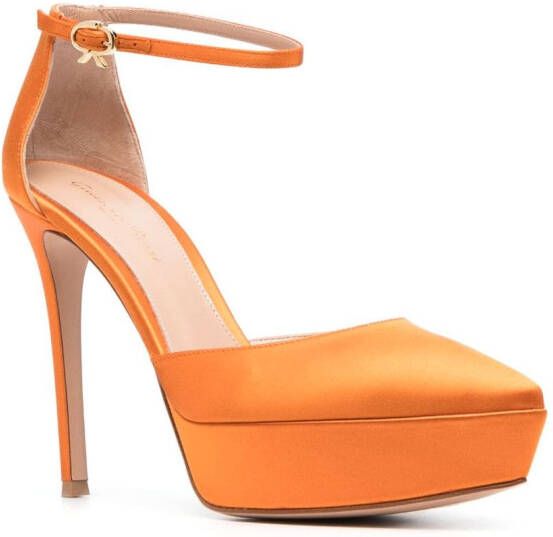 Gianvito Rossi Leren pumps Oranje