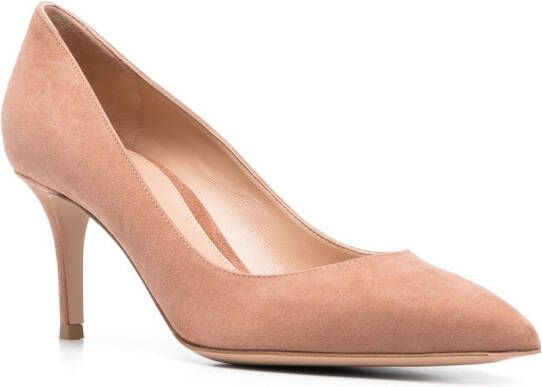 Gianvito Rossi Pumps met puntige neus Beige