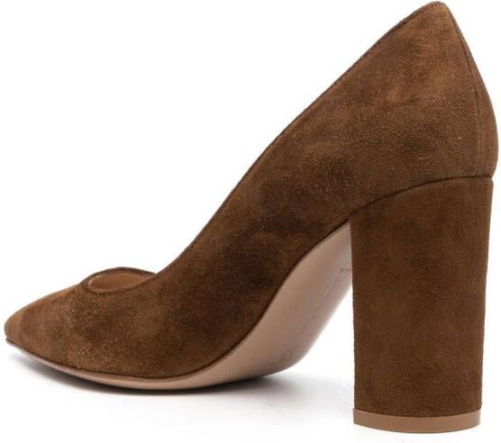 Gianvito Rossi Pumps met puntige neus Bruin