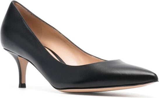 Gianvito Rossi Pumps met puntige neus Zwart