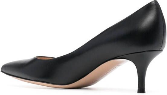 Gianvito Rossi Pumps met puntige neus Zwart