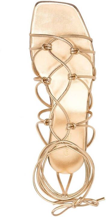 Gianvito Rossi Sandalen met gekruiste bandjes Goud