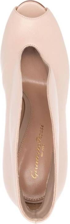 Gianvito Rossi Vara leren pumps Beige