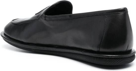 Giorgio Armani Leren loafers Zwart