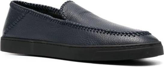 Giorgio Armani Loafers met detail Blauw