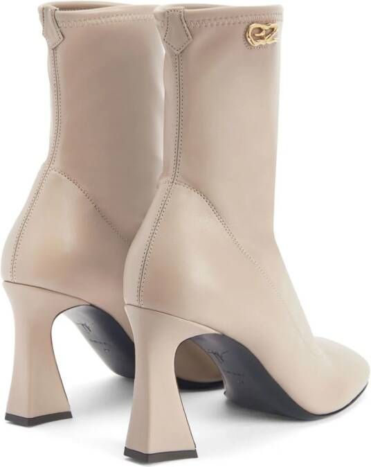 Giuseppe Zanotti Alethaa 85 mm enkellaarzen met logoplakkaat Beige