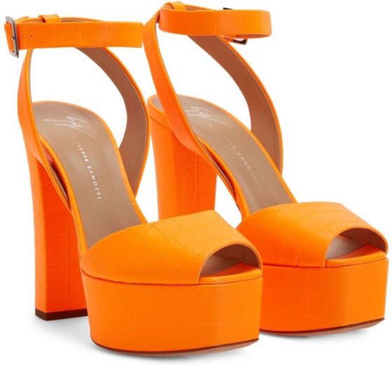 Giuseppe Zanotti Betty sandalen met plateauzool Oranje