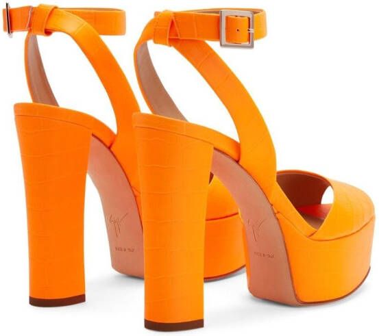 Giuseppe Zanotti Betty sandalen met plateauzool Oranje