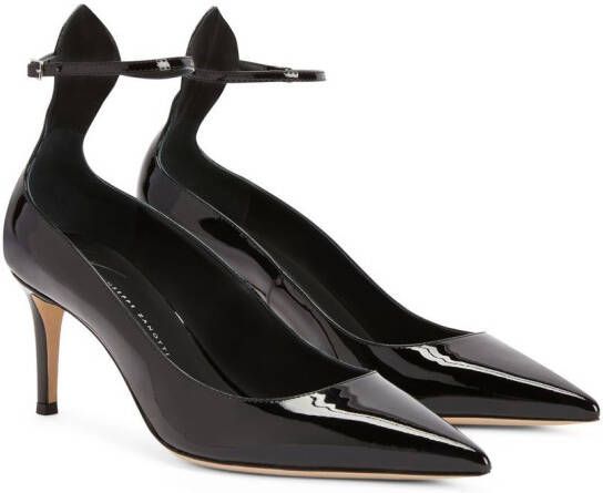 Giuseppe Zanotti Cohralise pumps met puntige neus Zwart