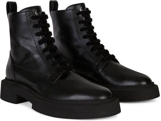 Giuseppe Zanotti Combat boots met veters Zwart