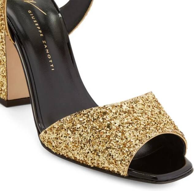 Giuseppe Zanotti Emmanuelle sandalen met glitter Goud