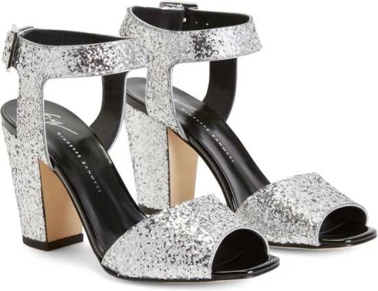 Giuseppe Zanotti Emmanuelle sandalen met glitter Zilver