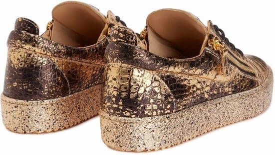 Giuseppe Zanotti Frankie sneakers met krokodillenleer-effect Goud