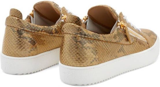 Giuseppe Zanotti Frankie sneakers met slangenleer-effect Goud