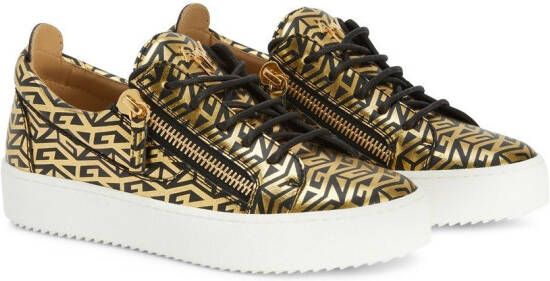 Giuseppe Zanotti Gail sneakers met monogramprint Goud