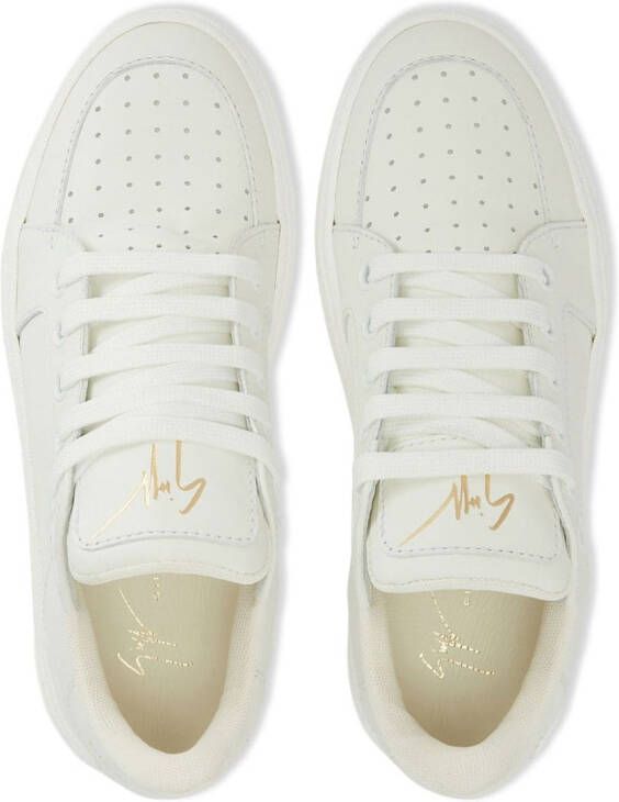 Giuseppe Zanotti Geperforeerde sneakers Wit