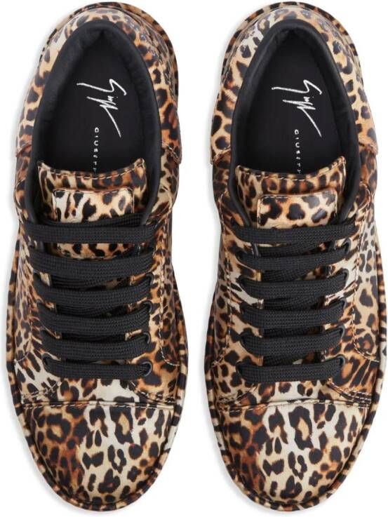 Giuseppe Zanotti GZ-City sneakers met luipaardprint Bruin