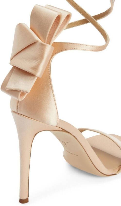 Giuseppe Zanotti Jodene satijnen sandalen Goud