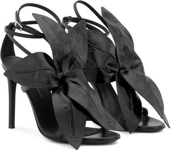 Giuseppe Zanotti Lilium stiletto sandalen verfraaid met bloemen Zwart