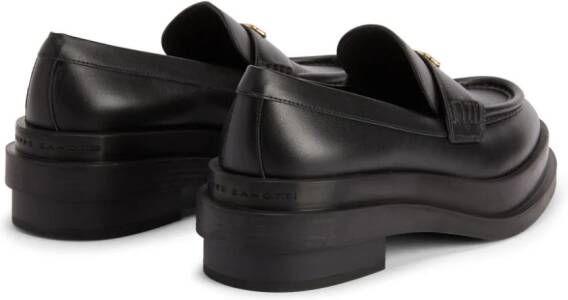 Giuseppe Zanotti Loafers met logoplakkaat Zwart