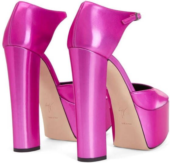 Giuseppe Zanotti Metallic pumps Roze