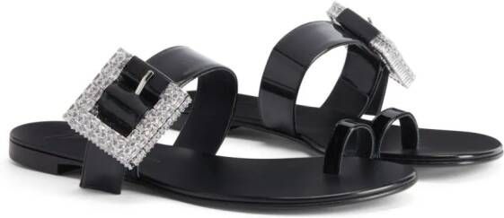 Giuseppe Zanotti Miss Buckle lakleren sandalen verfraaid met kristallen Zwart