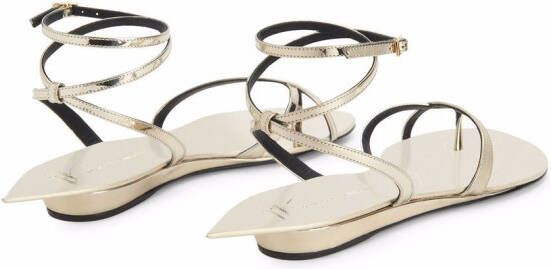 Giuseppe Zanotti Pris leren sandalen Goud